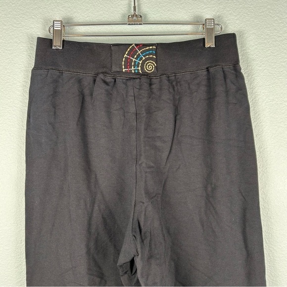 Chico's Zenergy Black Wide Leg Embroidered Jersey Cotton Pants Women's Size 1 - Picture 3 of 9